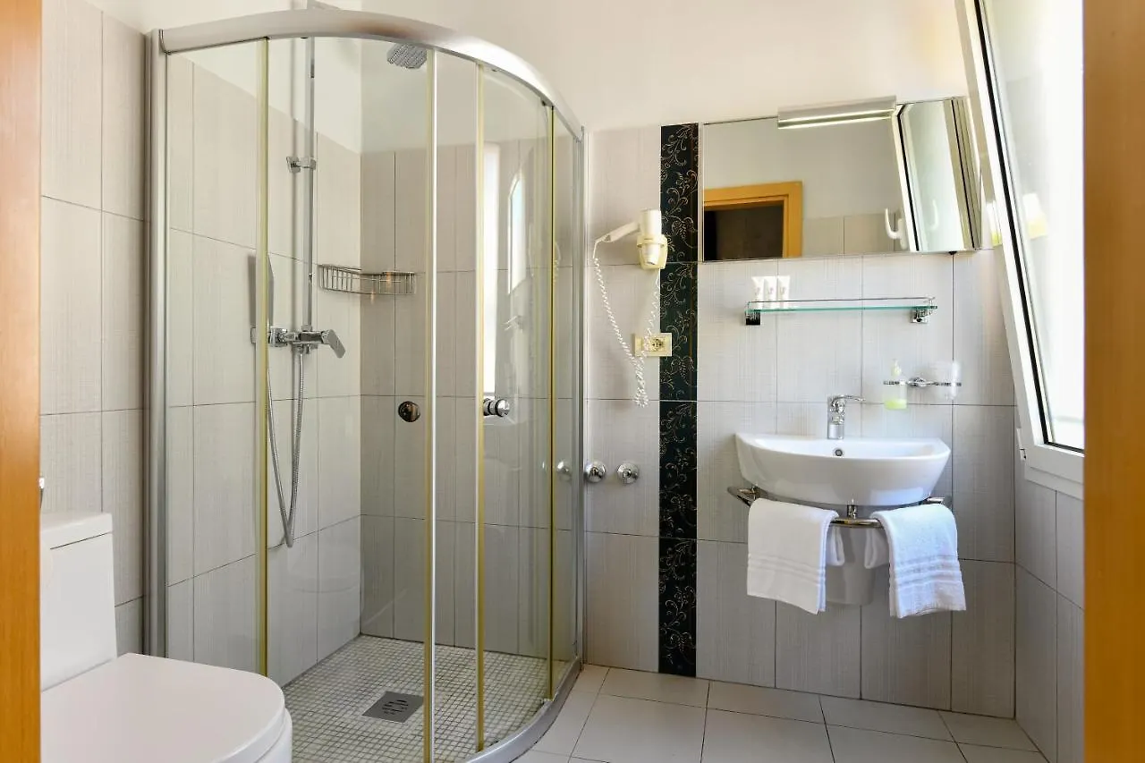Hotel Boutique Blumarin Лидо-ди-Езоло
